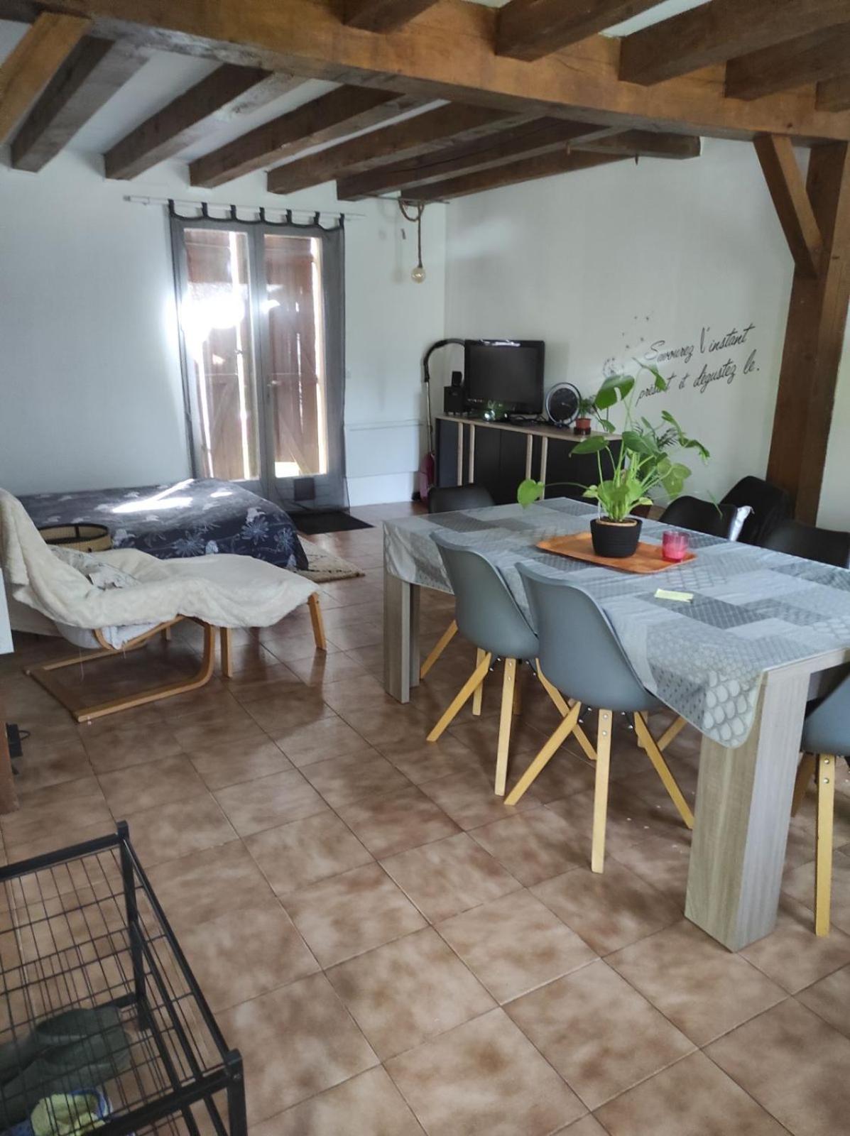 maison de campagne au calme Chuelles Extérieur photo